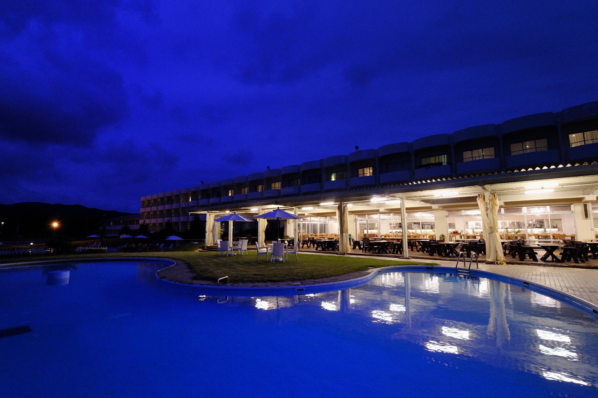 En Resort Kumejima Eef Beach Hotel Exterior photo