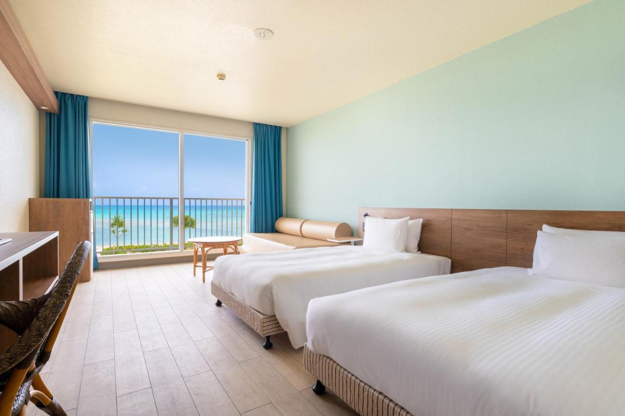 En Resort Kumejima Eef Beach Hotel Exterior photo