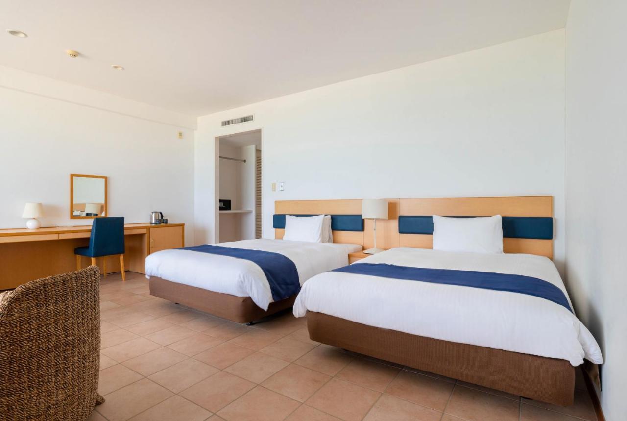 En Resort Kumejima Eef Beach Hotel Exterior photo
