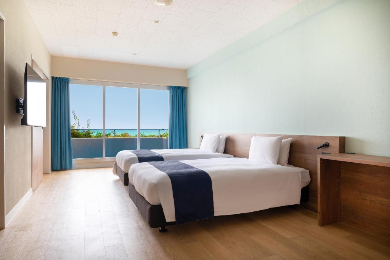 En Resort Kumejima Eef Beach Hotel Exterior photo