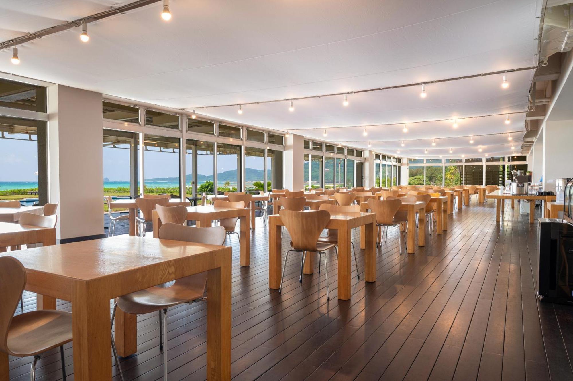 En Resort Kumejima Eef Beach Hotel Exterior photo